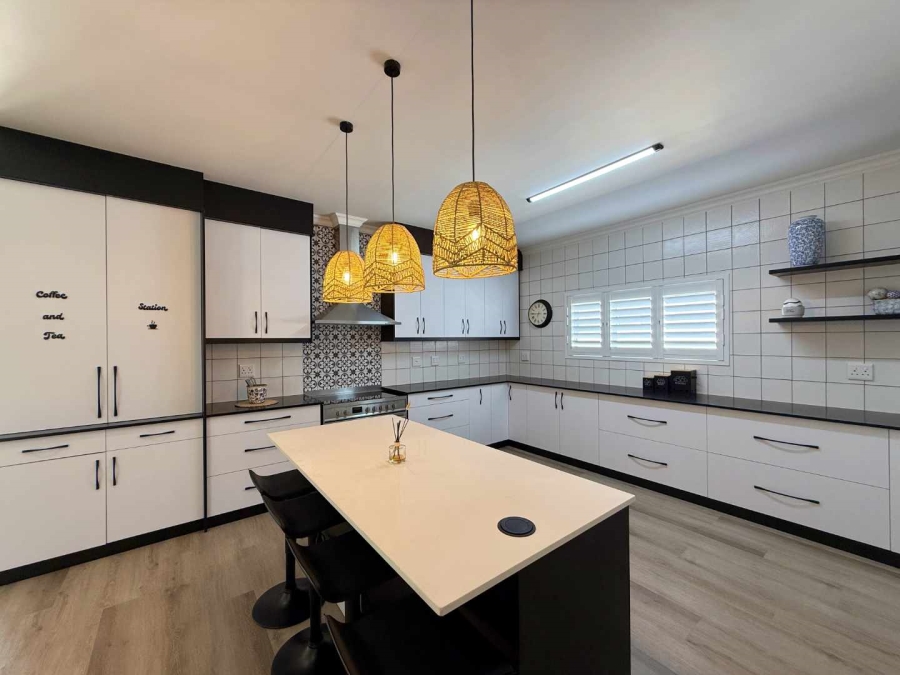 3 Bedroom Property for Sale in Country Club Western Cape